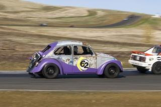 Illustration for article titled The Top 152 Lemons Of The 24 Hours Of LeMons Arse Freeze-A-Palooza 2009!